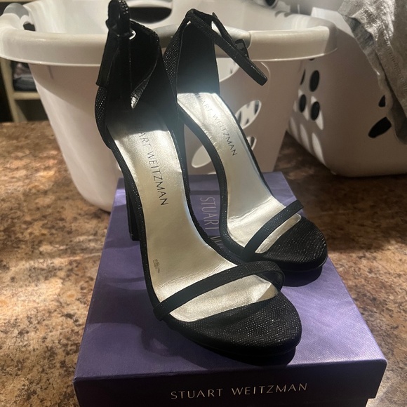 Stuart Weitzman Black Nudist Goose Bump Stilletos - Picture 1 of 4